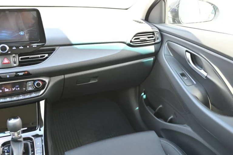 Hyundai i30 1.6 T-GDi FAMILY 7DCT MY26 | Begam Trnava