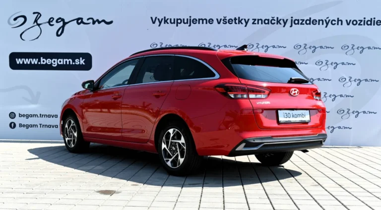 Hyundai i30 CW 1.0 T-GDi FAMILY 6MT MY26 | Begam Trnava