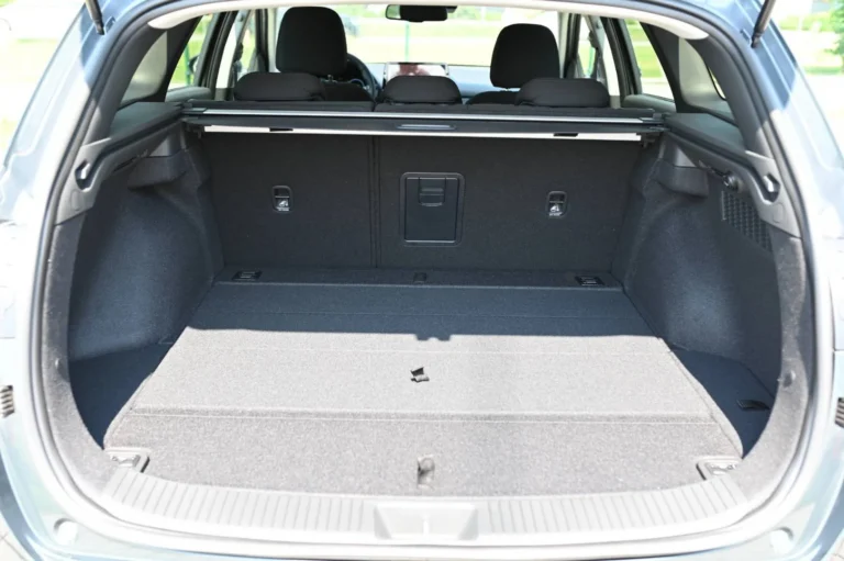 Hyundai i30 CW 1.0 T-GDi FAMILY 6MT MY26 | Begam Trnava