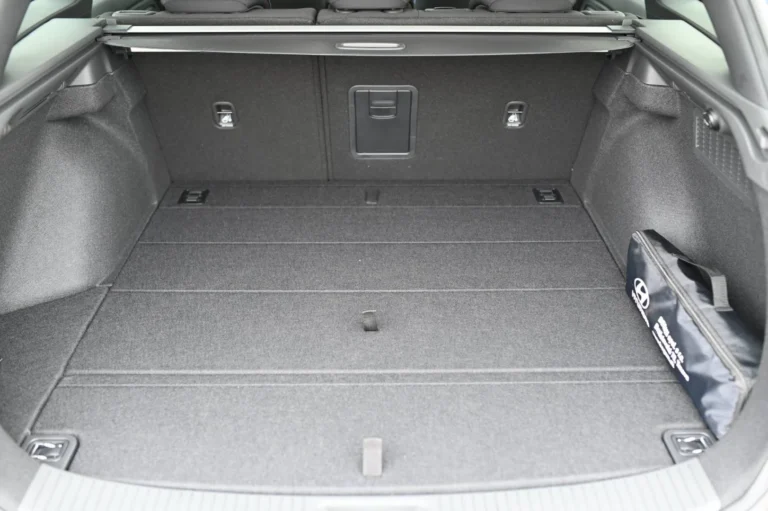 Hyundai i30 CW 1.0 T-GDi FAMILY 6MT MY26 | Begam Trnava