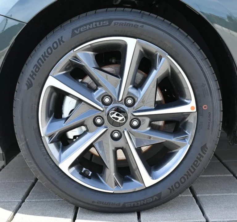 Hyundai i30 CW 1.6 T-GDi STYLE 7DCT MY26 | Begam Trnava
