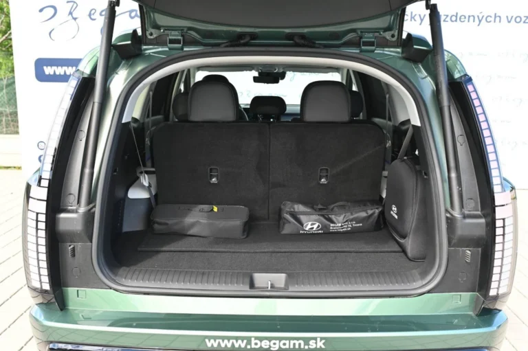 Hyundai Ioniq 9 7S Premium 4x4 BEV 110kWh 226kW | Begam Trnava