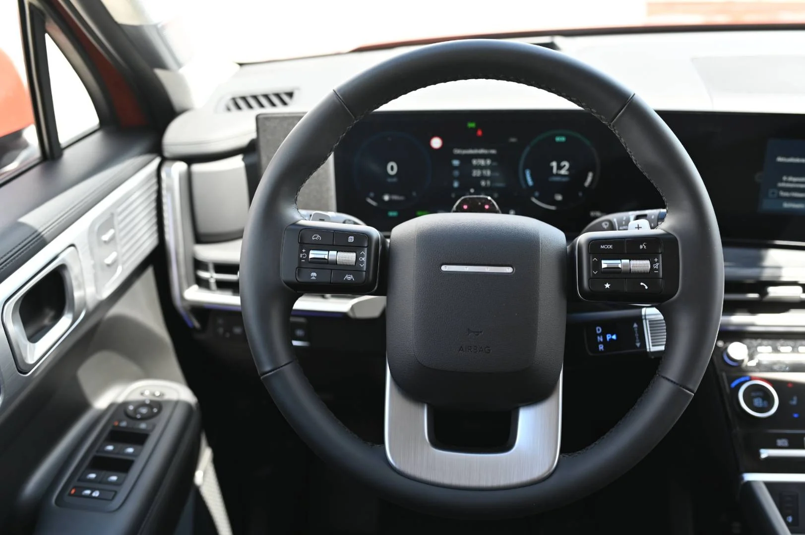 Hyundai Santa Fe PREMIUM 5S 4X4 1,6T-GDi HEV MY2025 | Begam Trnava