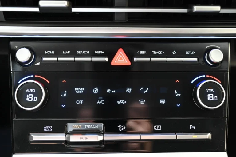 Hyundai Santa Fe PREMIUM 5S 4X4 1,6T-GDi HEV MY2025 | Begam Trnava