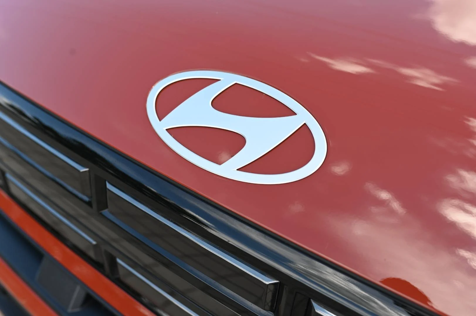 Hyundai Santa Fe PREMIUM 5S 4X4 1,6T-GDi HEV MY2025 | Begam Trnava