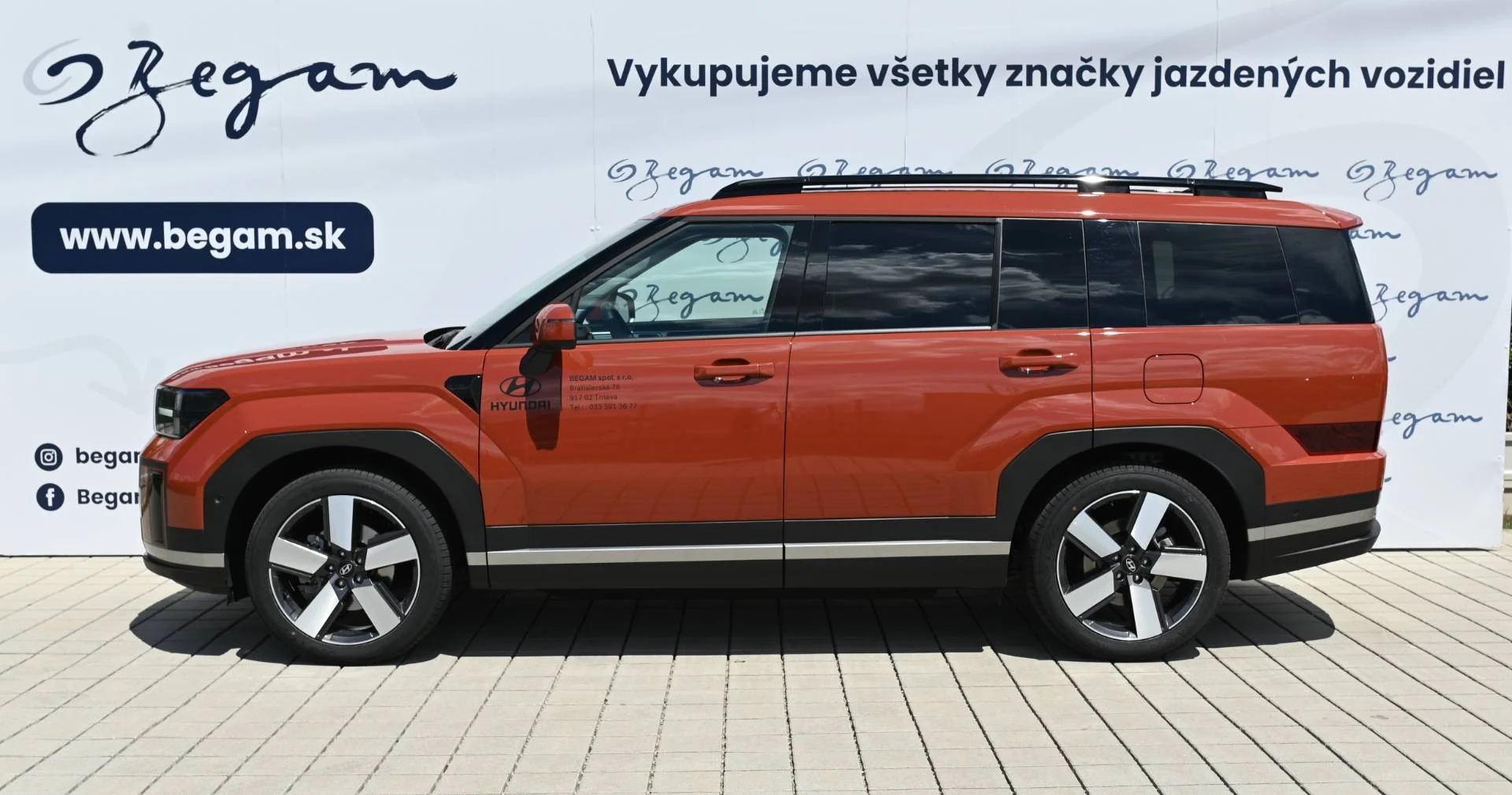 Hyundai Santa Fe PREMIUM 5S 4X4 1,6T-GDi HEV MY2025 | Begam Trnava