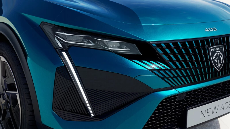 Predný Matrix LED svetlomet Peugeot 408 s vertikálnym denným svietením v tvare pazúra