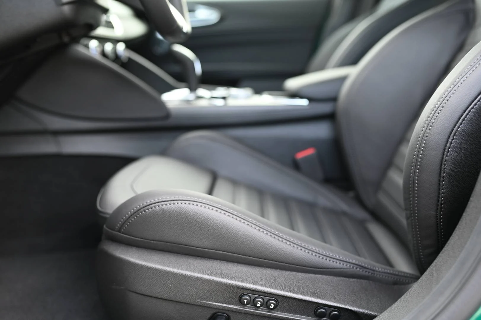 Alfa Romeo Giulia Quadrifoglio 2.9 V6 Bi-Turbo AT | Begam Trnava