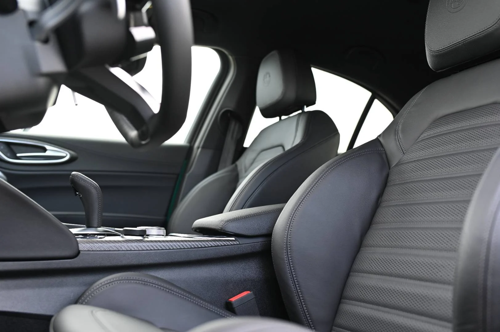 Alfa Romeo Giulia Quadrifoglio 2.9 V6 Bi-Turbo AT | Begam Trnava