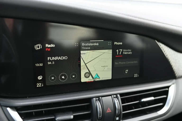 Alfa Romeo Giulia Quadrifoglio 2.9 V6 Bi-Turbo AT | Begam Trnava