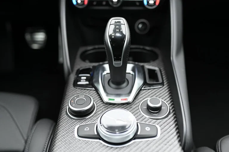 Alfa Romeo Giulia Quadrifoglio 2.9 V6 Bi-Turbo AT | Begam Trnava