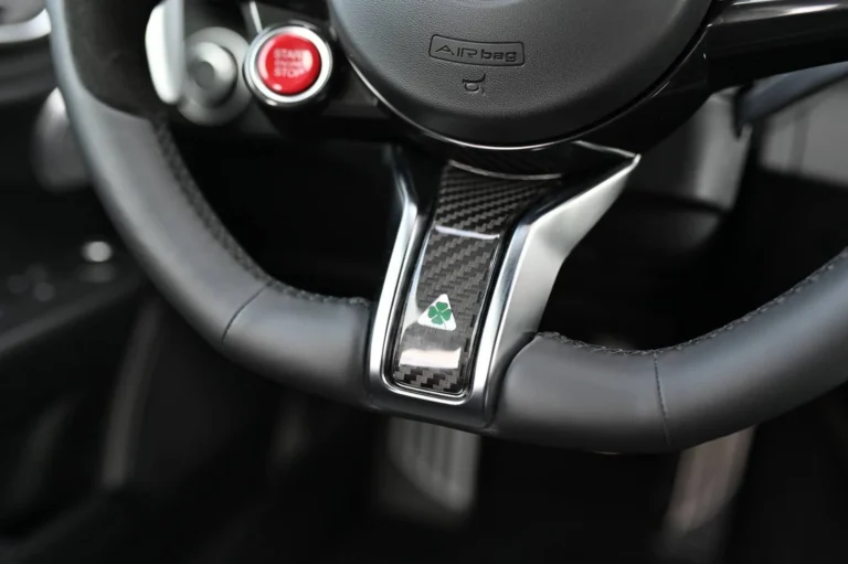 Alfa Romeo Giulia Quadrifoglio 2.9 V6 Bi-Turbo AT | Begam Trnava