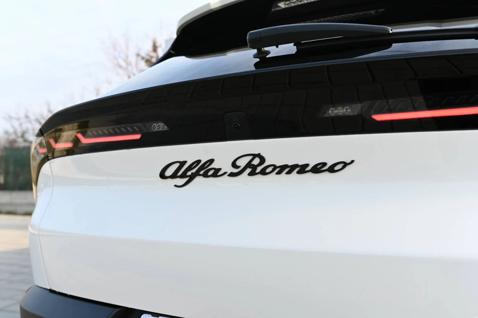 Alfa Romeo Junior 1.2T Hybrid 145k 6AT SPECIALE | Begam Trnava