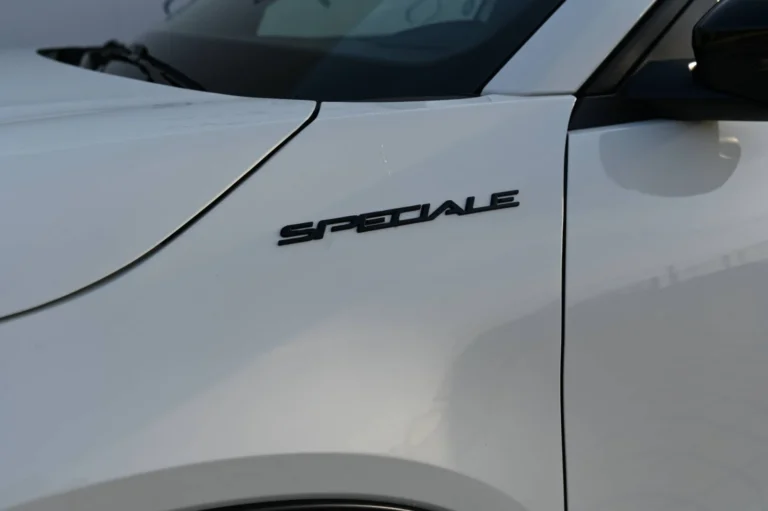 Alfa Romeo Junior 1.2T Hybrid 145k 6AT SPECIALE | Begam Trnava