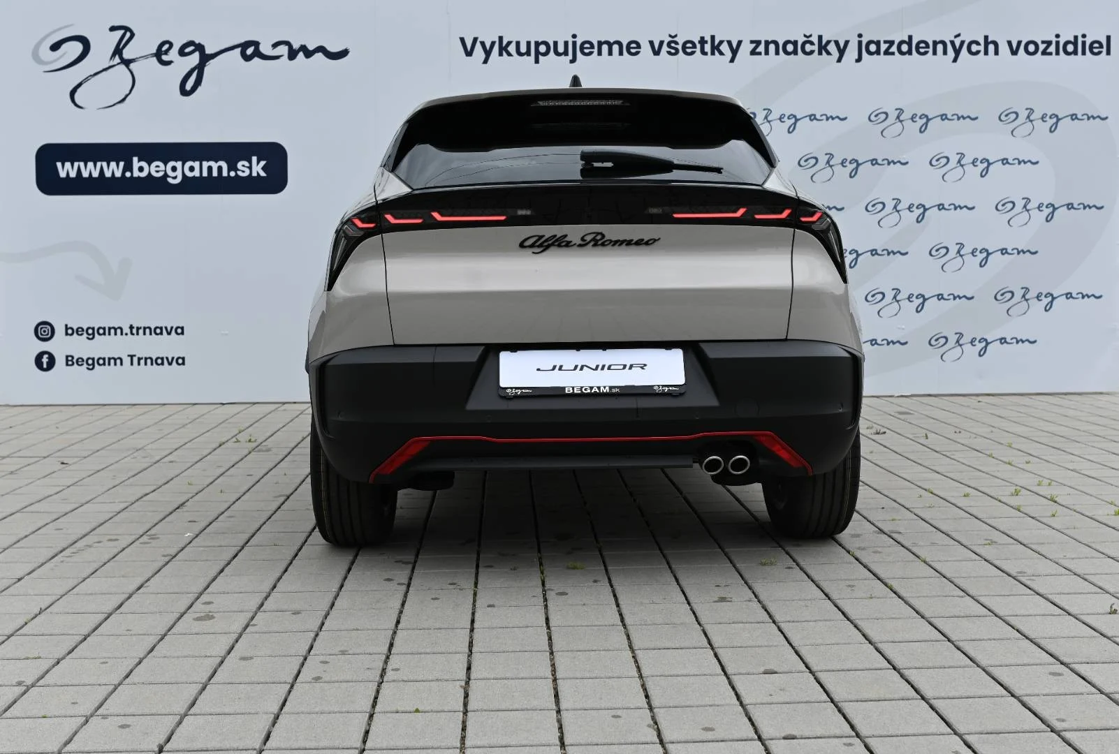 Alfa Romeo Junior 1.2T Hybrid 145k 6AT SPECIALE | Begam Trnava