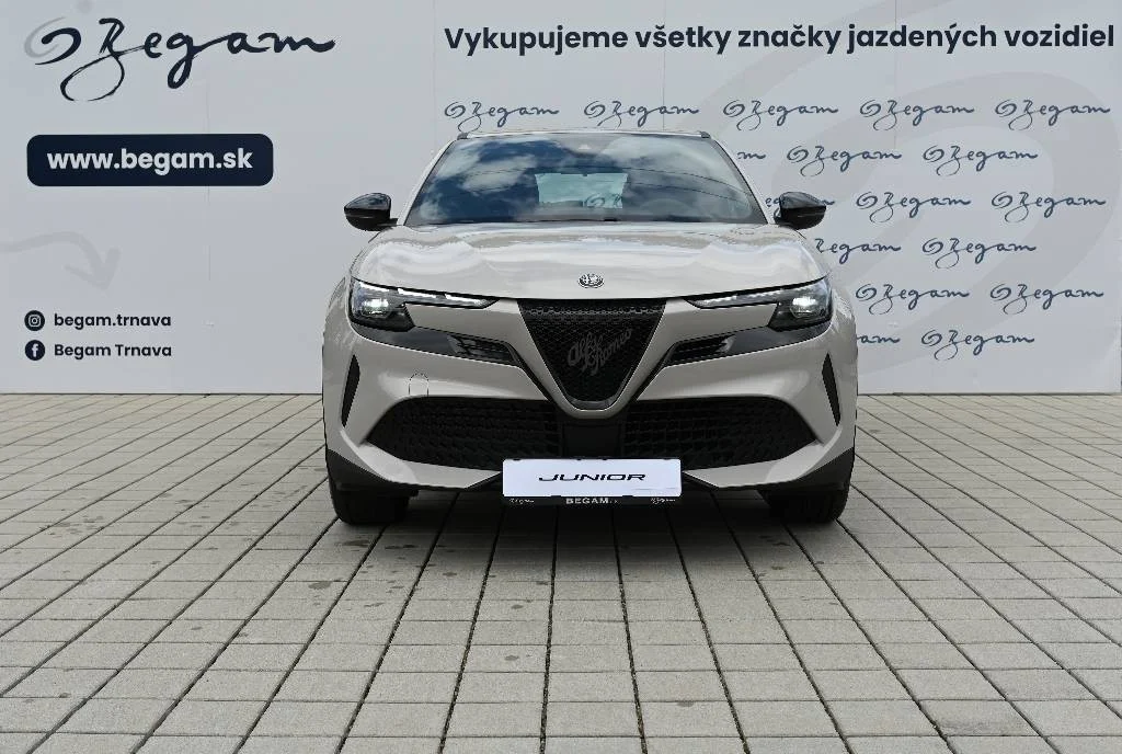 Alfa Romeo Junior Elettrica 54 kWh | Begam Trnava