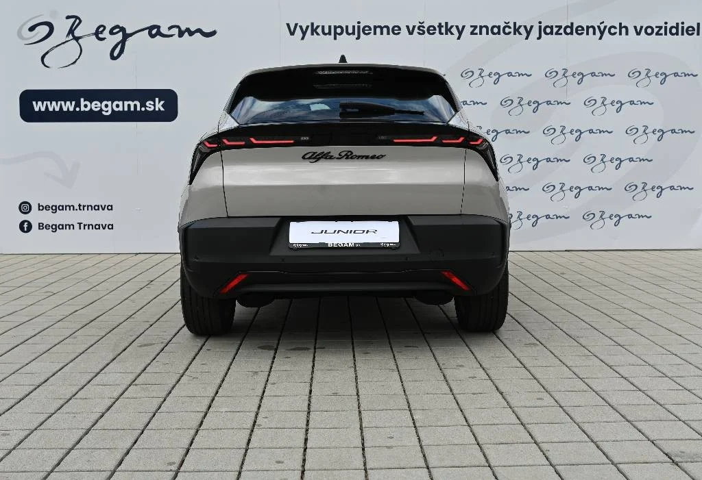 Alfa Romeo Junior Elettrica 54 kWh | Begam Trnava