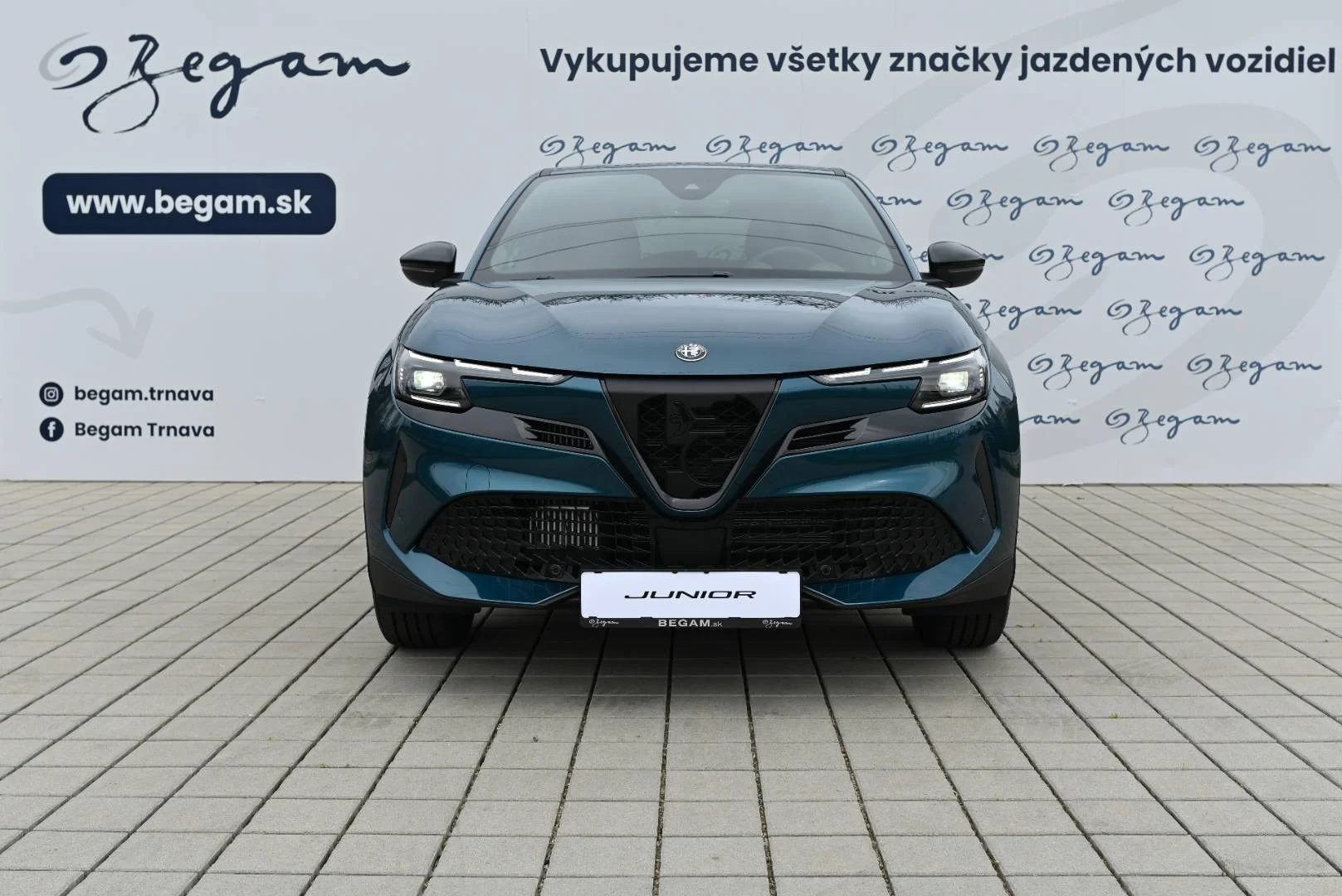 Alfa Romeo Junior Elettrica 54 kWh SPECIALE | Begam Trnava