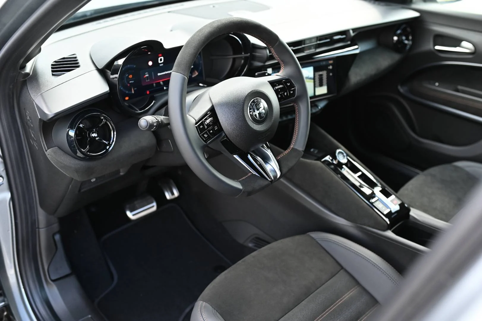 Alfa Romeo Junior Intensa Q4 | Begam Trnava