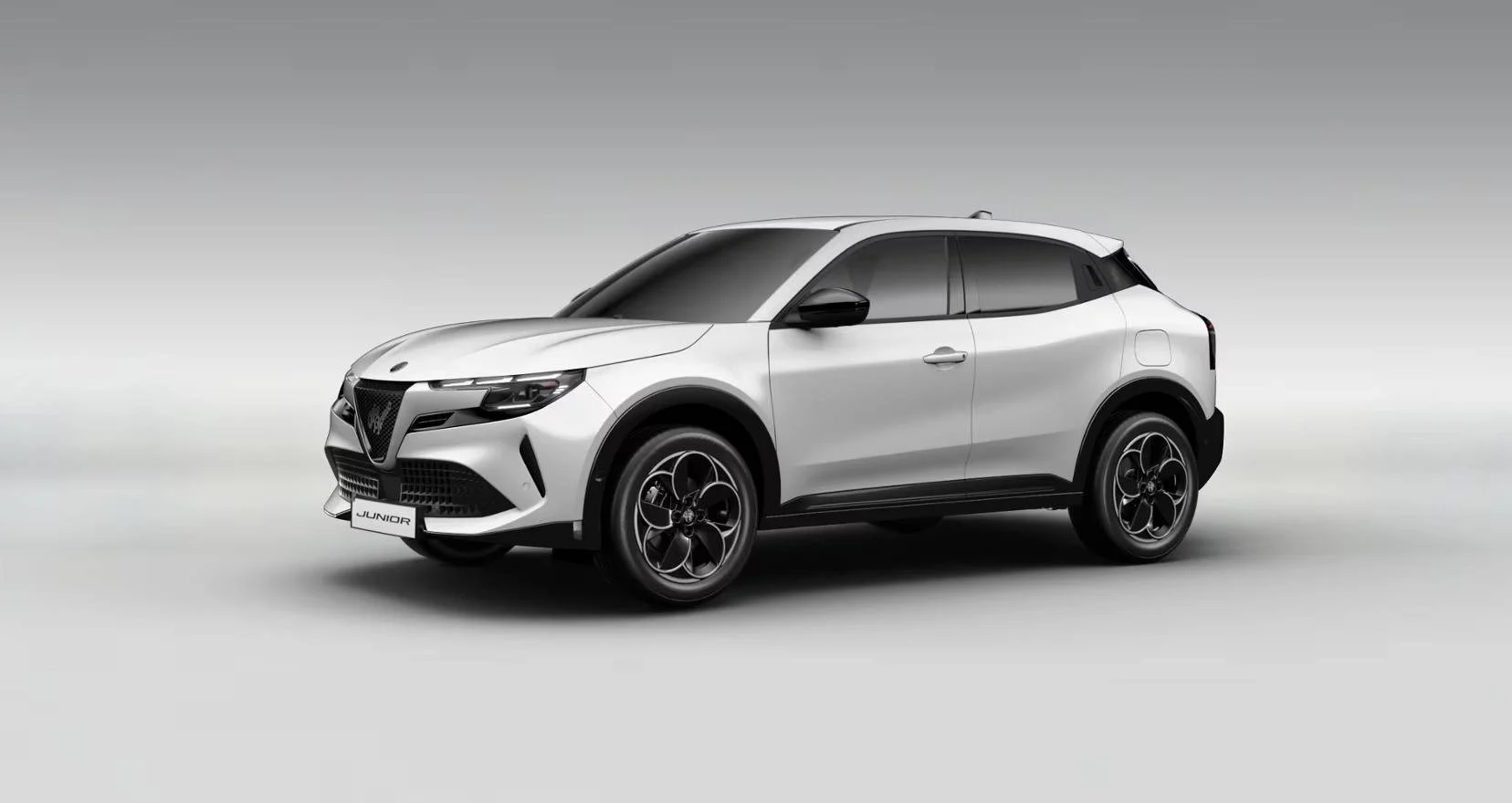 Alfa Romeo Junior Q4 1.2T Hybrid 145k 6AT | Begam Trnava