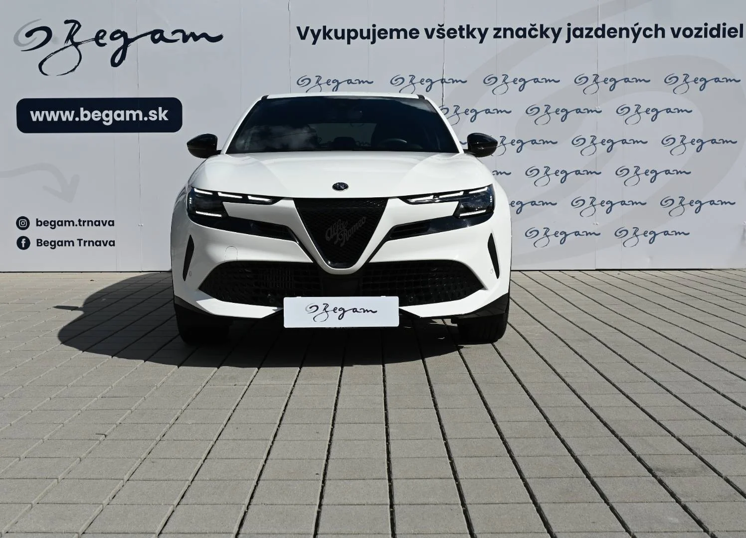Alfa Romeo Junior Q4 1.2T Hybrid 145k 6AT | Begam Trnava