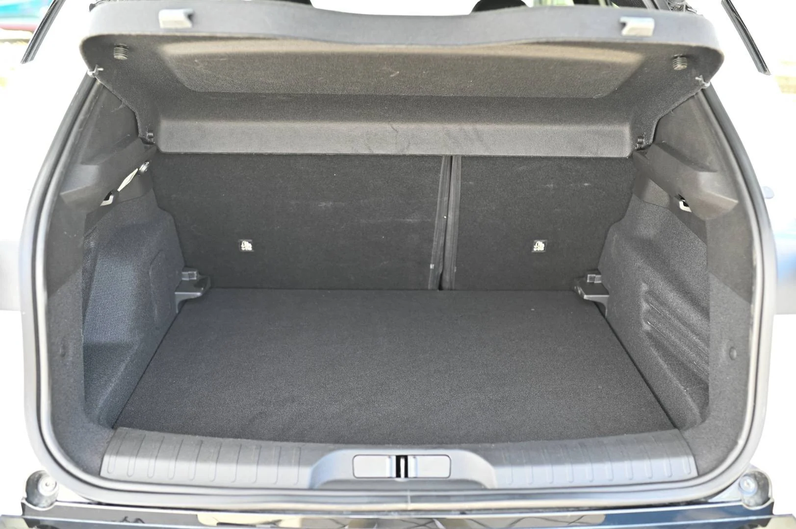 Alfa Romeo Junior Q4 1.2T Hybrid 145k 6AT | Begam Trnava