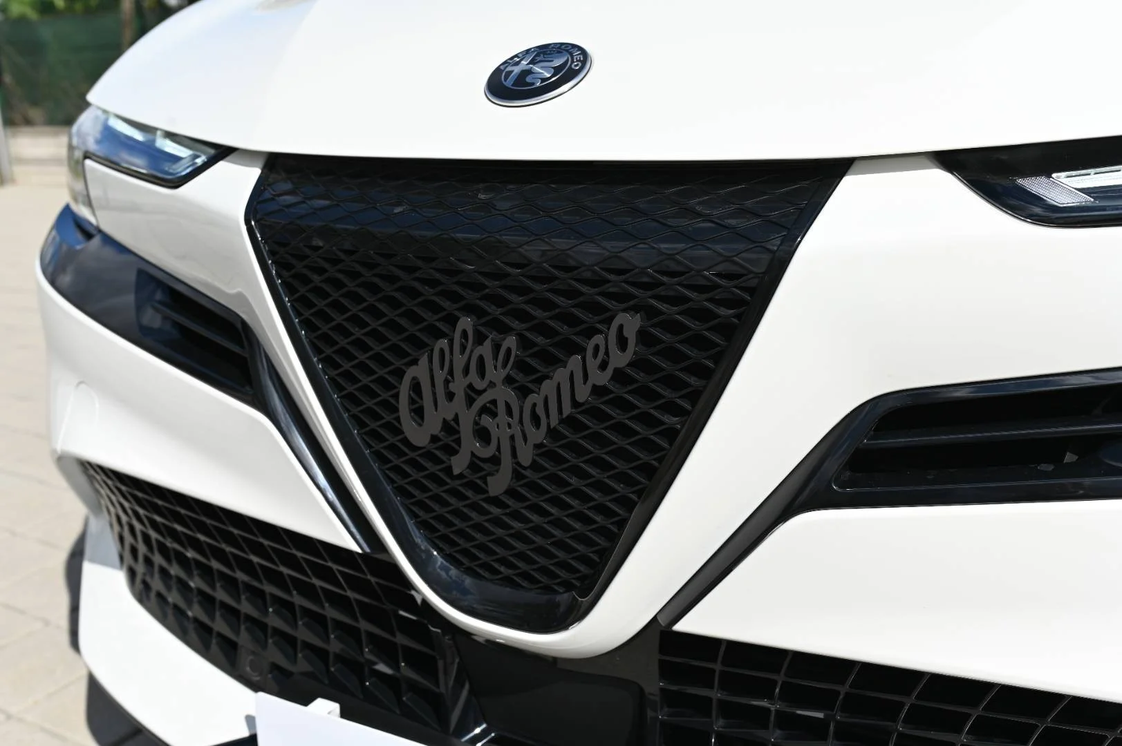Alfa Romeo Junior Q4 1.2T Hybrid 145k 6AT | Begam Trnava
