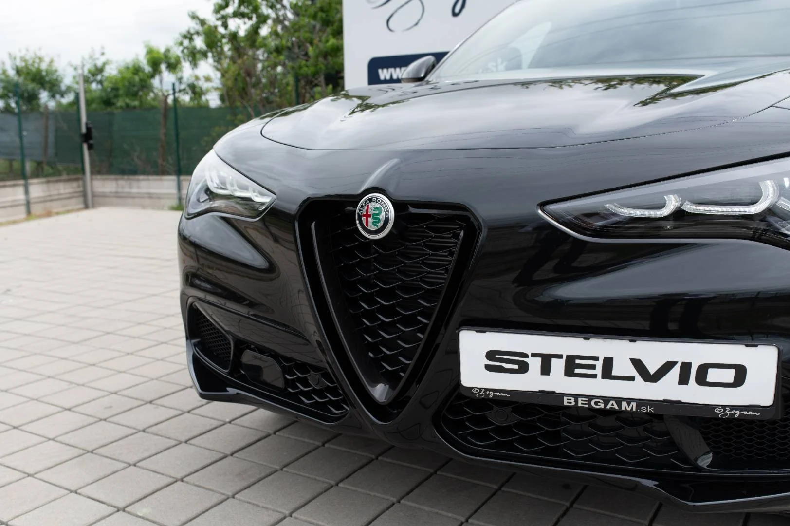 Alfa Romeo Stelvio 2.0 Turbo INTENSA Q4 A/T | Begam Trnava