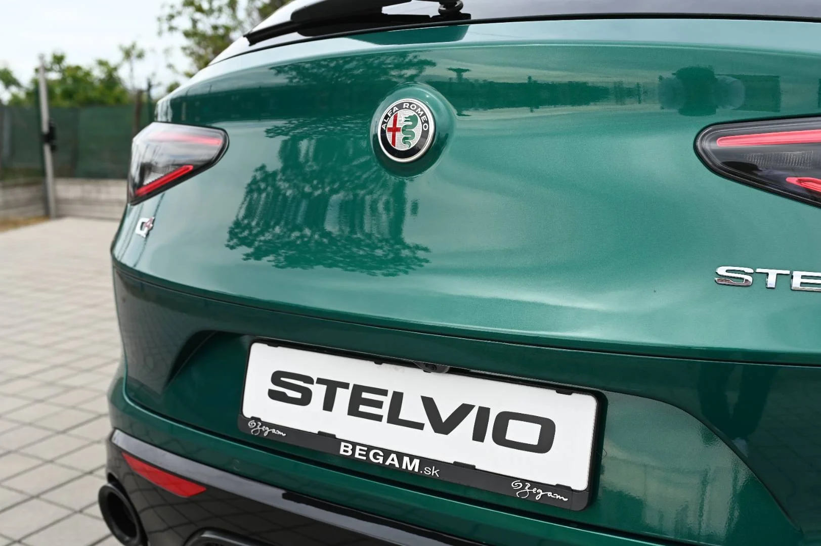 Alfa Romeo Stelvio 2.0 Turbo Veloce Q4 A/T | Begam Trnava