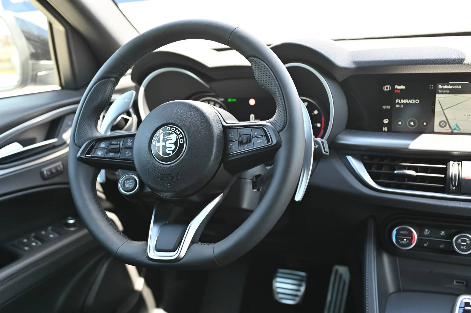 Alfa Romeo Stelvio 2.0 Turbo Veloce Q4 A/T | Begam Trnava