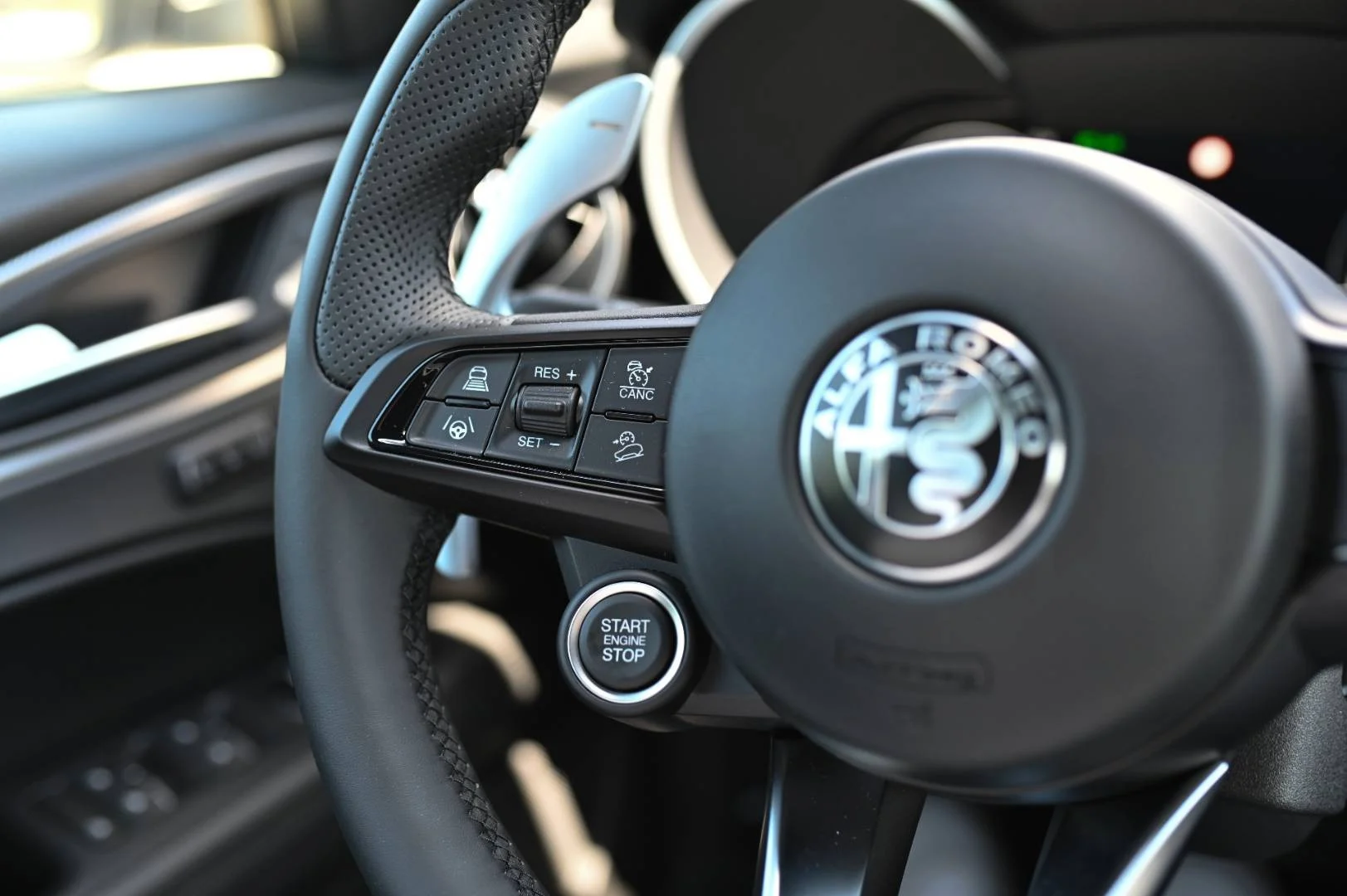 Alfa Romeo Stelvio 2.0 Turbo Veloce Q4 A/T | Begam Trnava