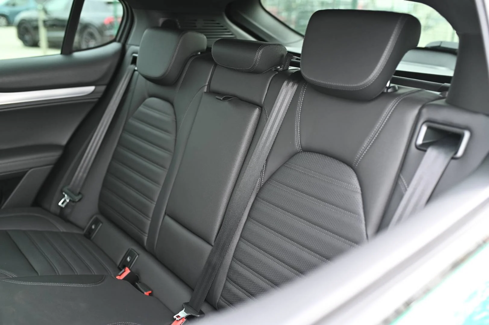 Alfa Romeo Stelvio 2.0 Turbo Veloce Q4 A/T | Begam Trnava