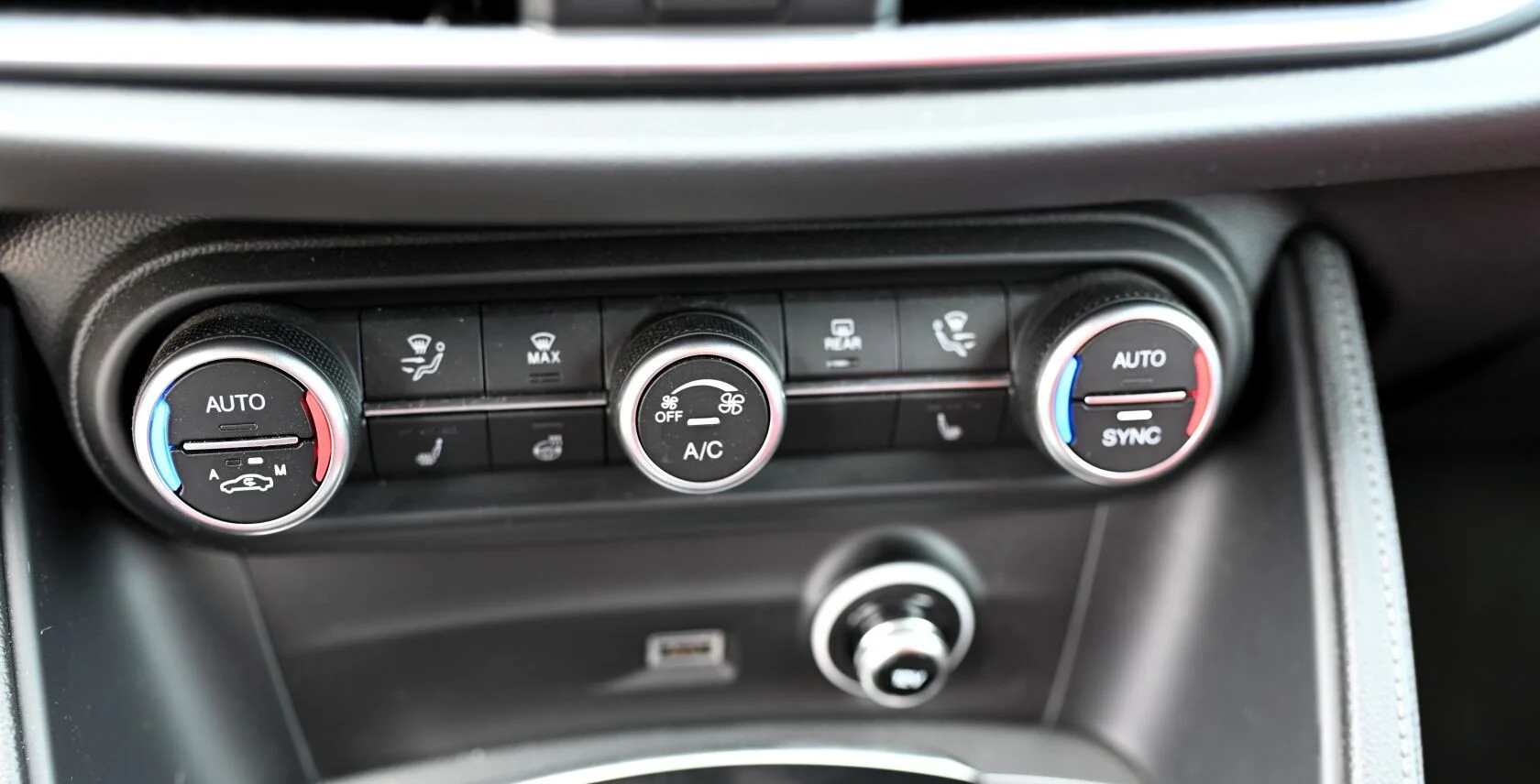 Alfa Romeo Stelvio Q4 VELOCE 2.2 TURBO DIE | Begam Trnava