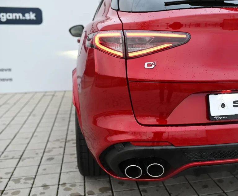 Alfa Romeo Stelvio Quadrifoglio 2.9 V6 Bi-Turbo AWD A/T | Begam Trnava
