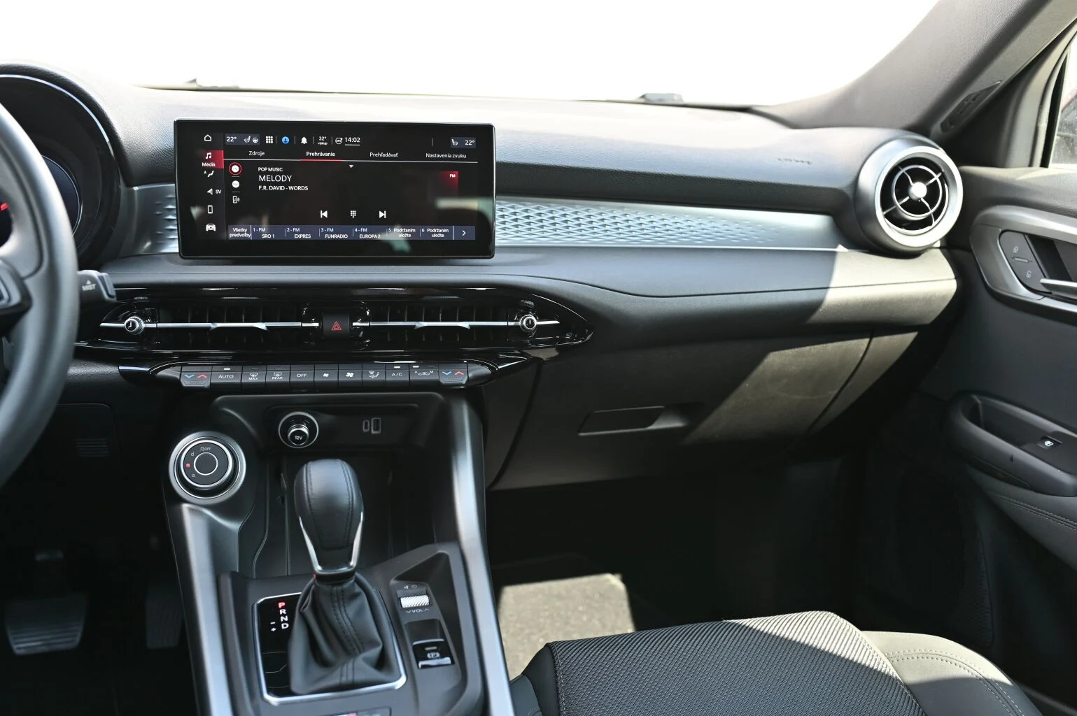 Alfa Romeo Tonale SPRINT 1.5 e-Hybrid 130k | Begam Trnava