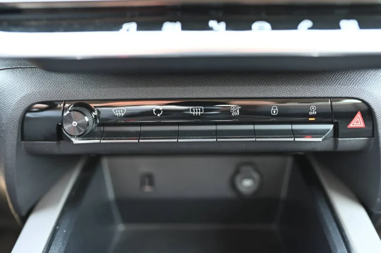 Citroën C5 Aircross BlueHDi 130 S&S Shine | Begam Trnava