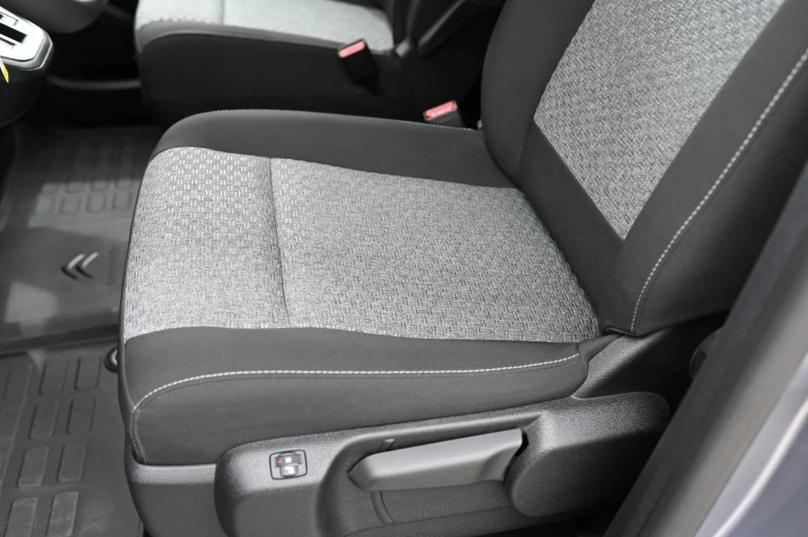Citroën Spacetourer 2.0 BlueHDi 180 S&S Business L2 A/T | Begam Trnava