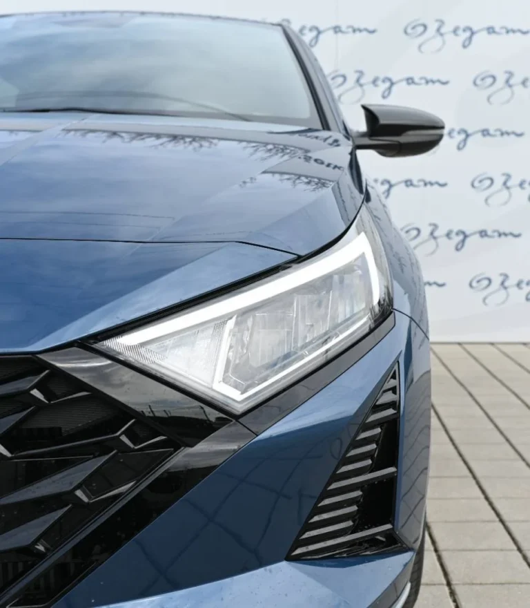 Hyundai i20 1.0 T-GDi Black Edition A/T | Begam Trnava