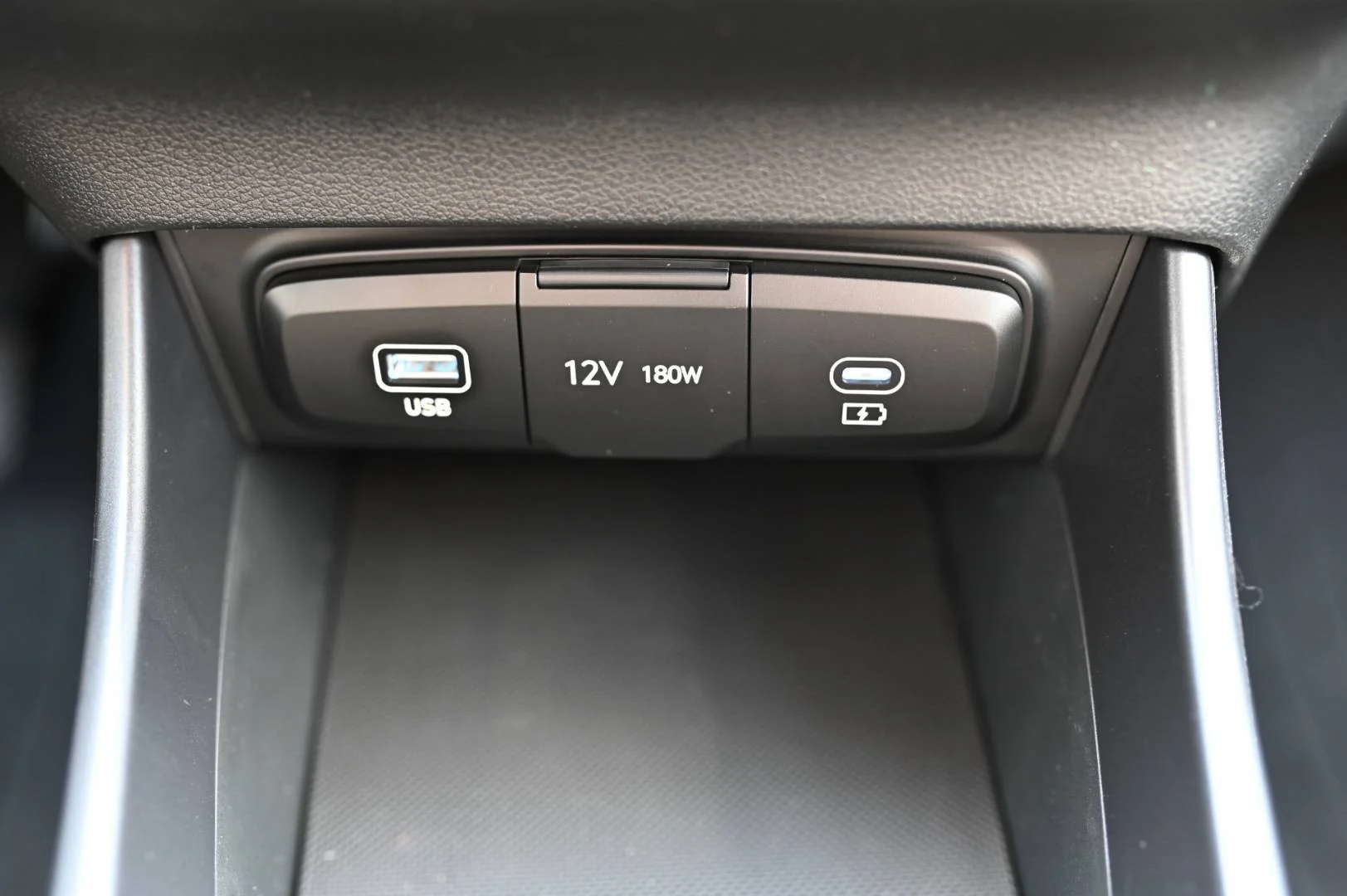 Hyundai i20 1.0 T-GDi Family | Begam Trnava