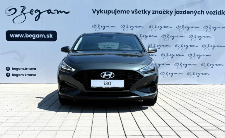 Hyundai i30 1.5 T-GDi mHEV Family DCT | Begam Trnava