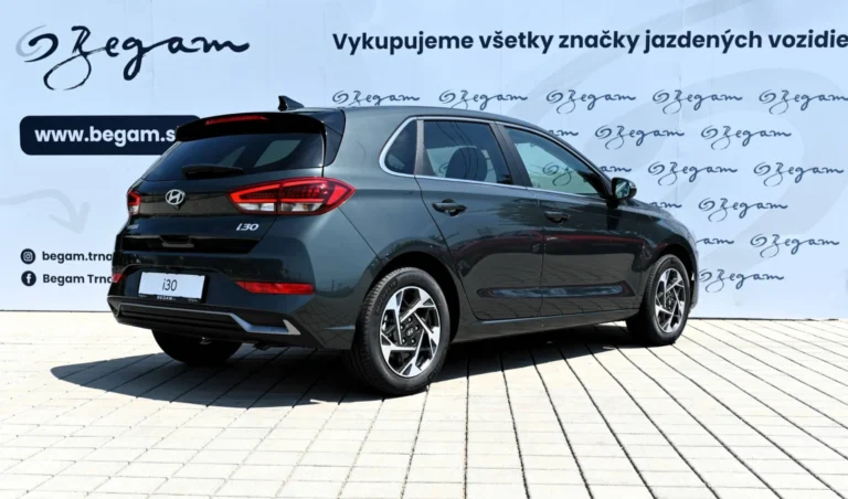 Hyundai i30 1.5 T-GDi mHEV Family DCT | Begam Trnava