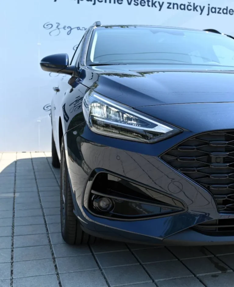 Hyundai i30 CW 1.5T-GDi MHEV, 7DCT, FAMILY, MY25, 103kW | Begam Trnava