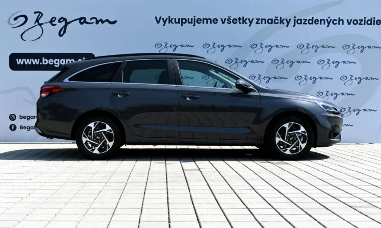 Hyundai i30 CW 1.5T-GDi MHEV, 7DCT, FAMILY, MY25, 103kW | Begam Trnava