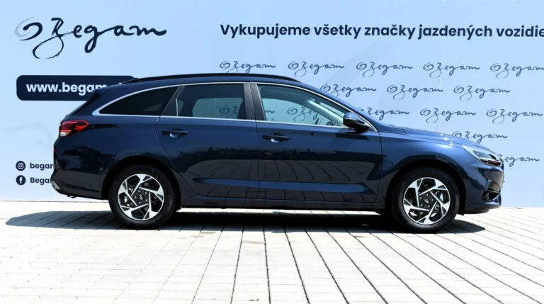 Hyundai i30 CW 1.5T-GDi MHEV, 7DCT, FAMILY, MY25, 103kW | Begam Trnava