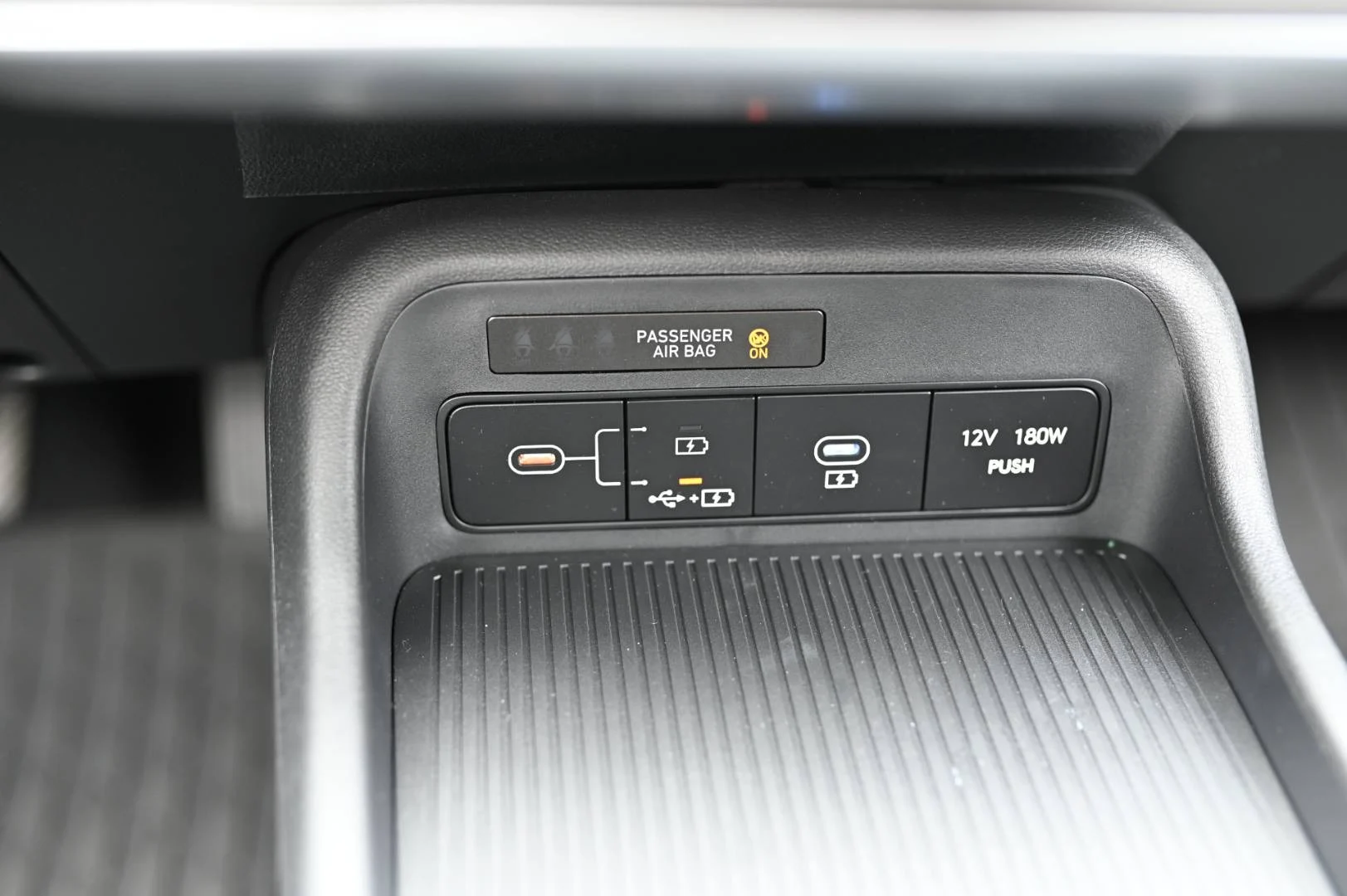 Hyundai Kona 1,0T-GDi Comfort MY25 | Begam Trnava