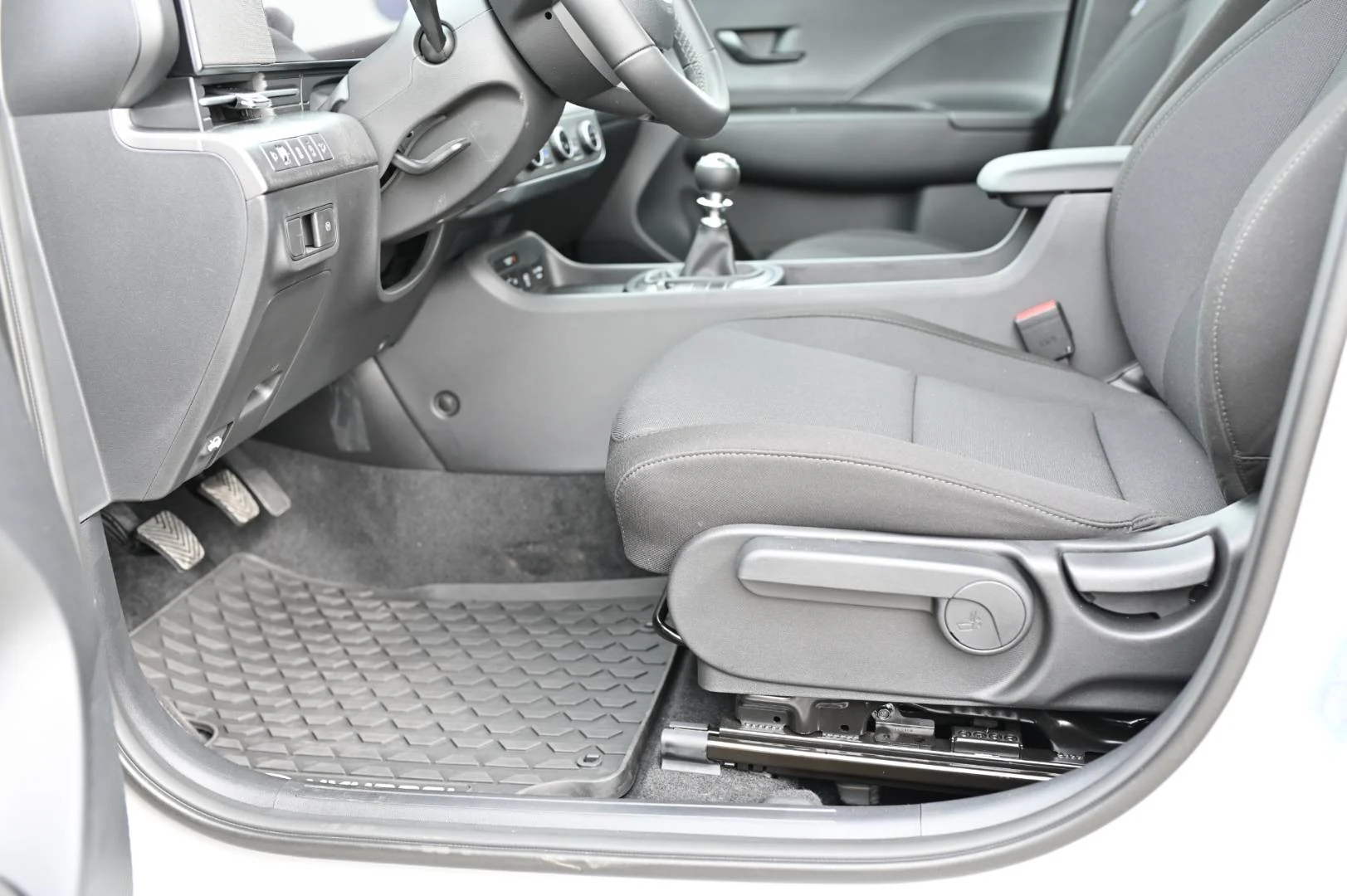 Hyundai Kona 1,0T-GDi Comfort MY25 | Begam Trnava