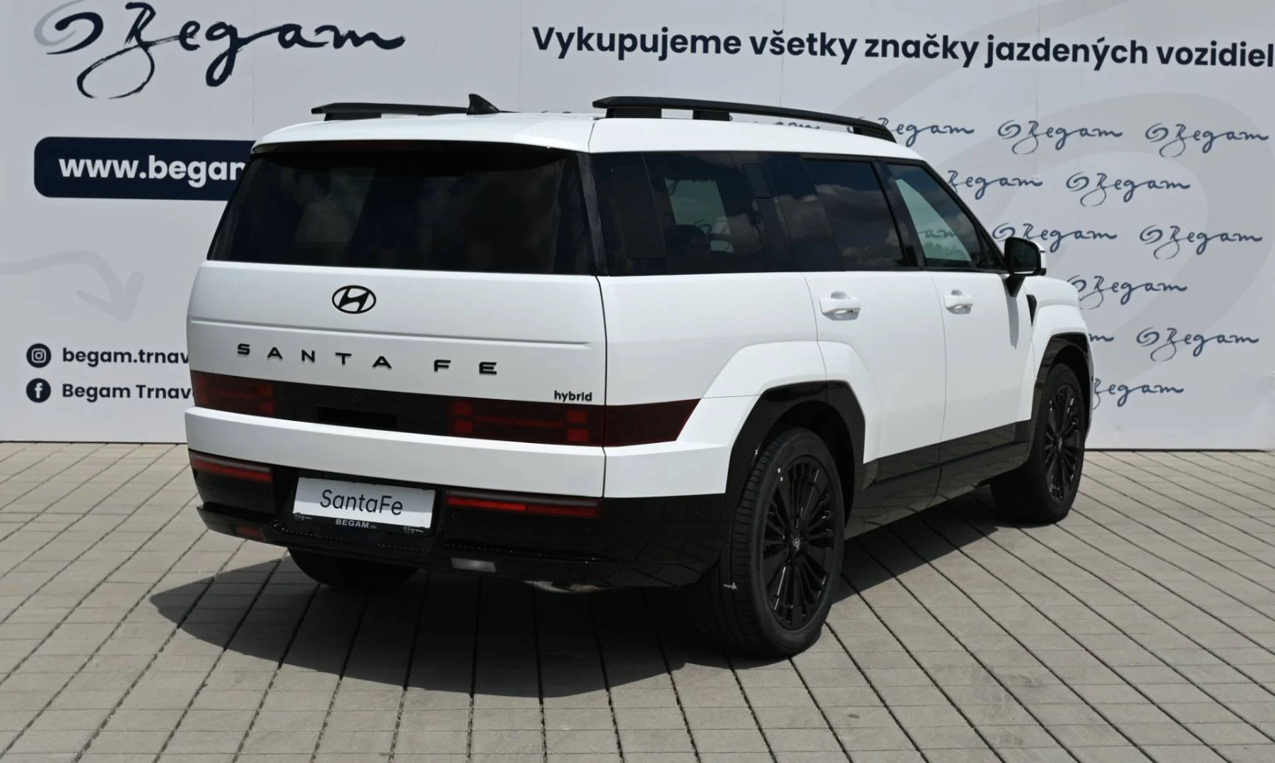 Hyundai Santa Fe CALLIGRAPHY 5S 4X4 1,6T-GDi HEV MY2026 | Begam Trnava