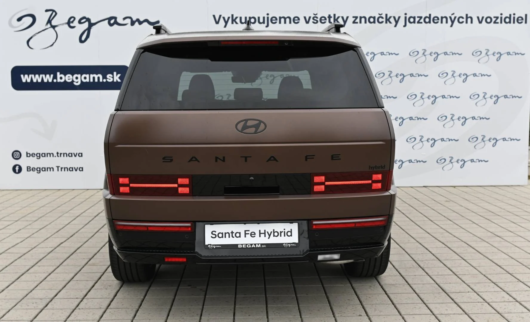Hyundai Santa Fe CALLIGRAPHY 5S 4X4 1,6T-GDi HEV MY2026 | Begam Trnava