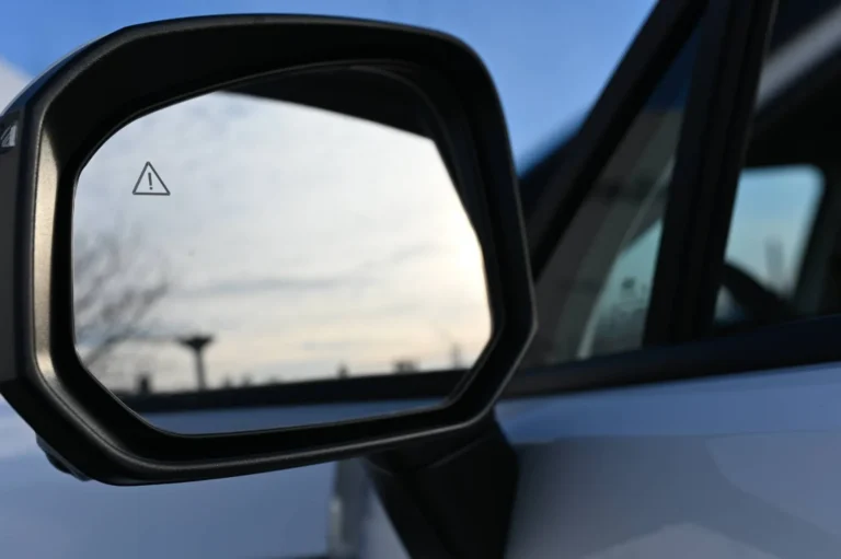 Hyundai Santa Fe PREMIUM 5S 4X4 1,6T-GDi HEV MY2025 | Begam Trnava