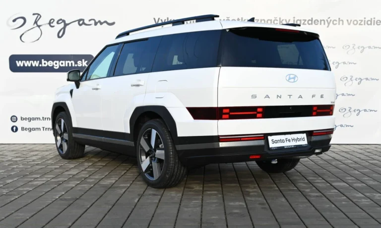 Hyundai Santa Fe PREMIUM 5S 4X4 1,6T-GDi HEV MY2025 | Begam Trnava